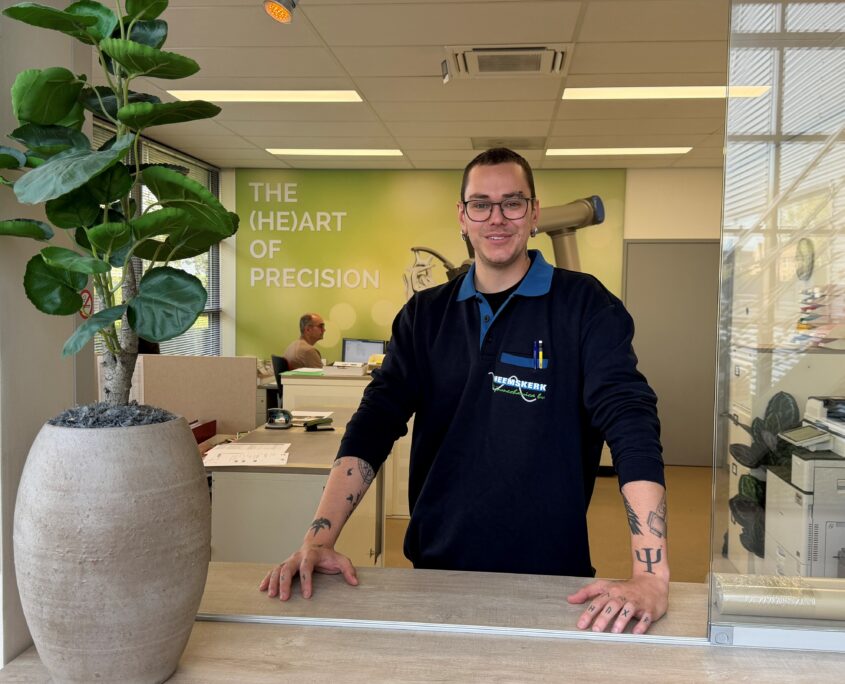 Heemskerk Fijnmechanica - collega Stefano aan het woord